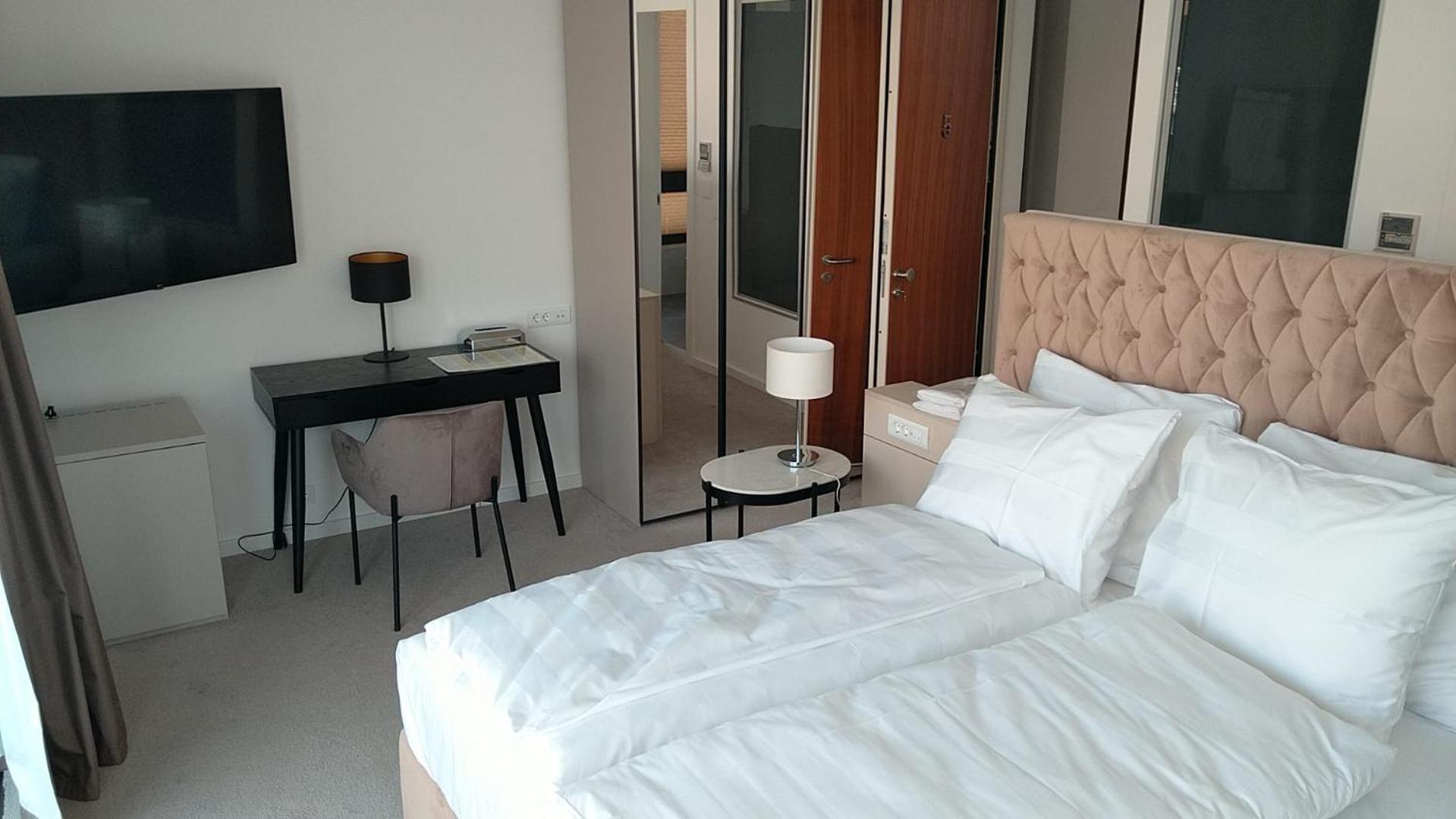 Hotel Oscar Каштела Экстерьер фото