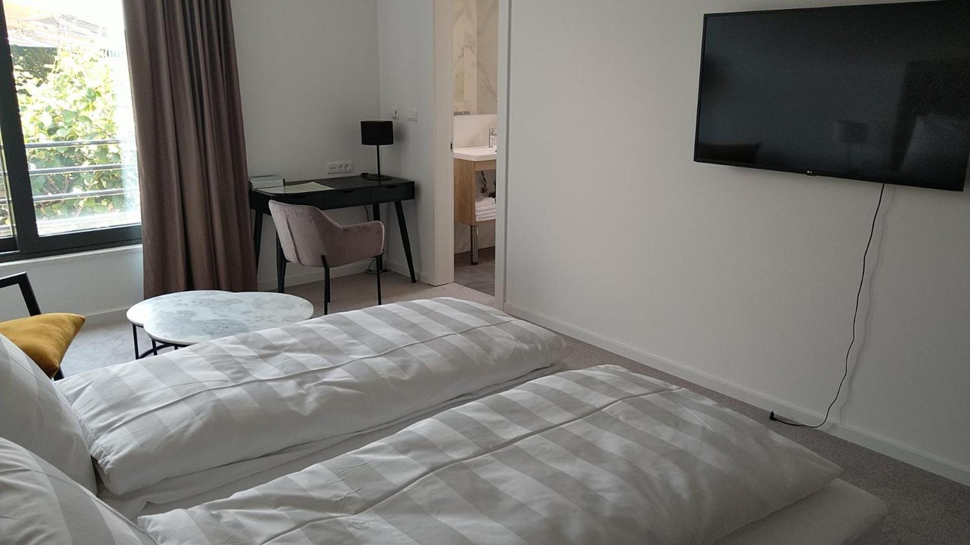 Hotel Oscar Каштела Экстерьер фото